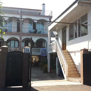 Nocleg ze śniadaniem Merab House, Batumi